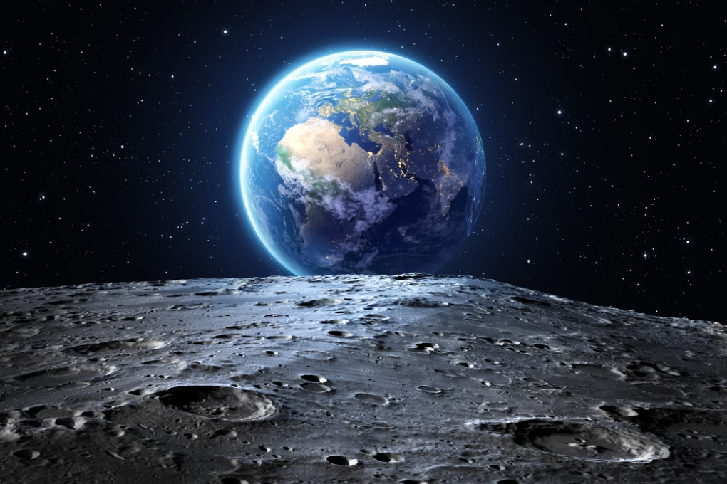 luna-terra_shutterstock_266203424.1020x680
