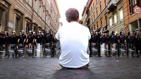 protesta non violenta